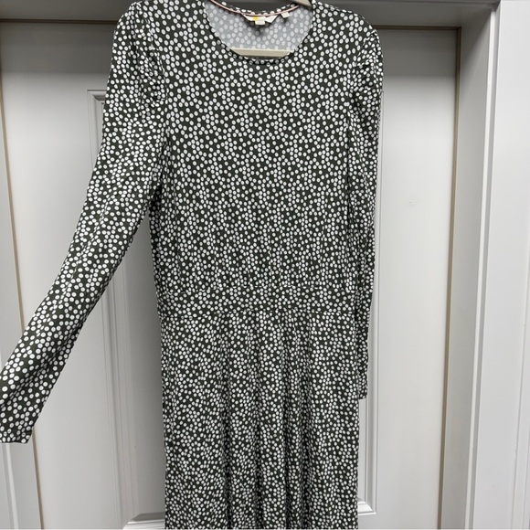 Boden Hunter Green and White Polka Dot Midi Dress - Picture 4 of 9